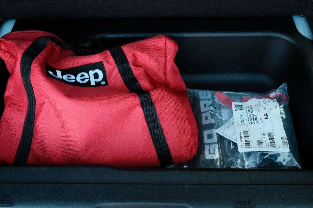2024 Jeep JL Wrangler - Image 16 of 18