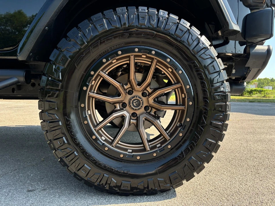 2024 Jeep JL Wrangler - Image 16 of 31