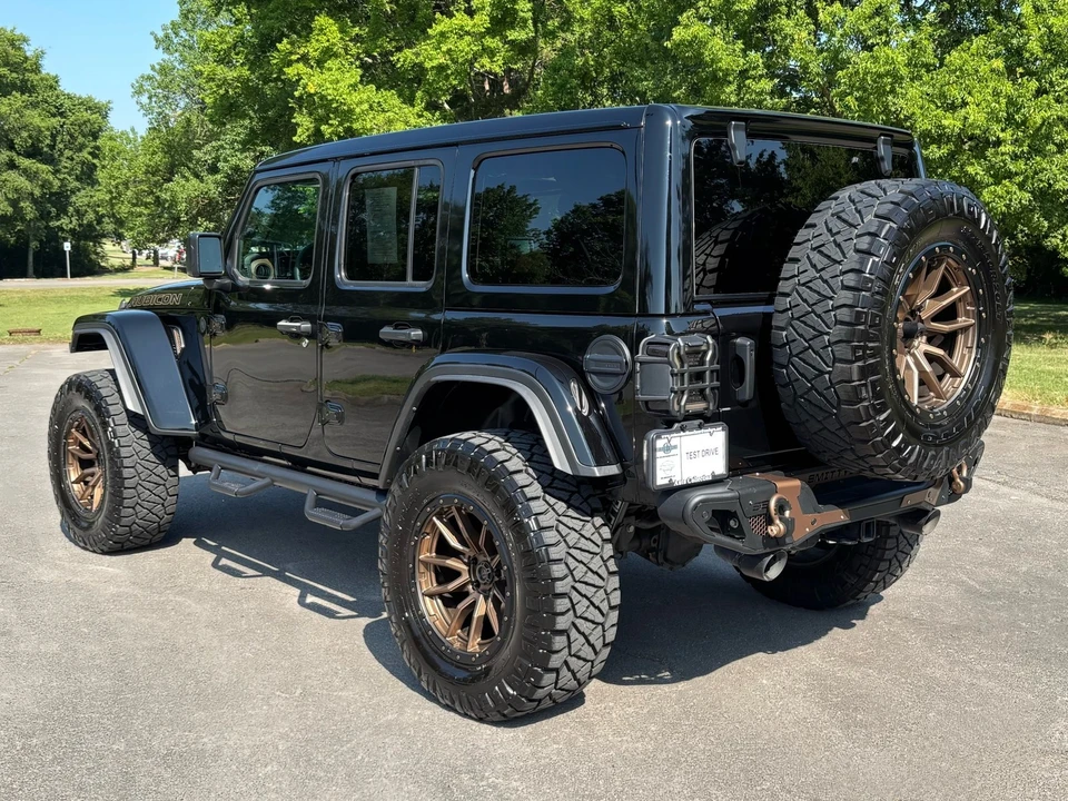 2024 Jeep JL Wrangler - Image 4 of 31