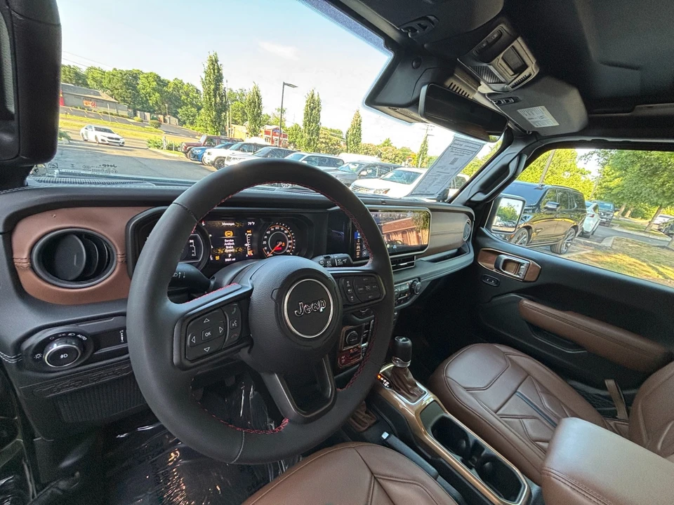 2024 Jeep JL Wrangler - Image 31 of 31