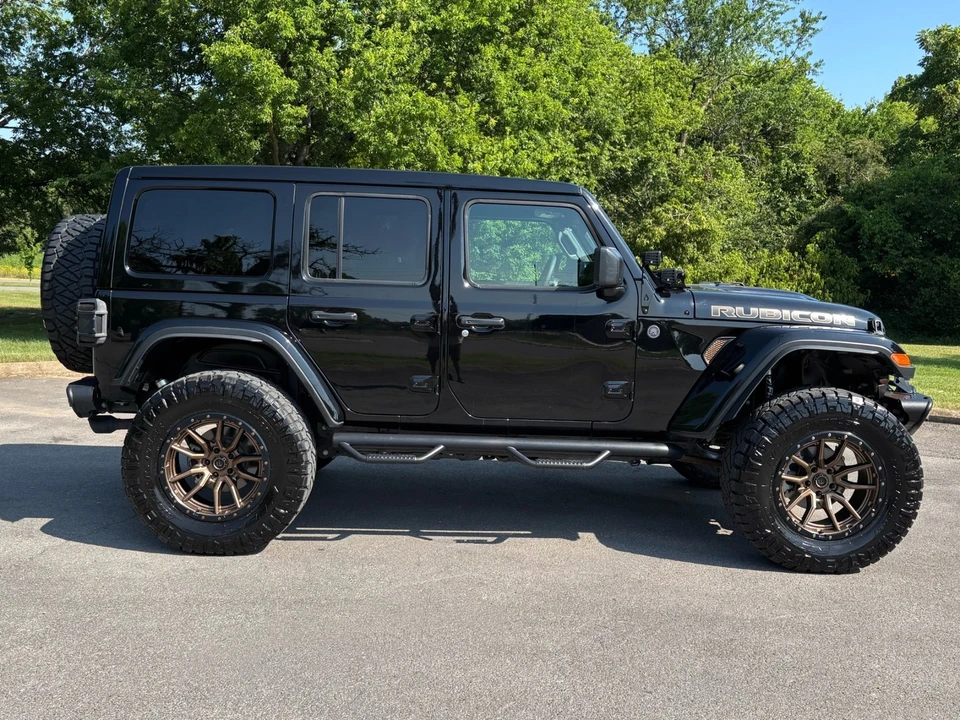 2024 Jeep JL Wrangler - Image 8 of 31