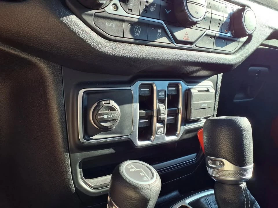 2024 Jeep JL Wrangler - Image 14 of 16