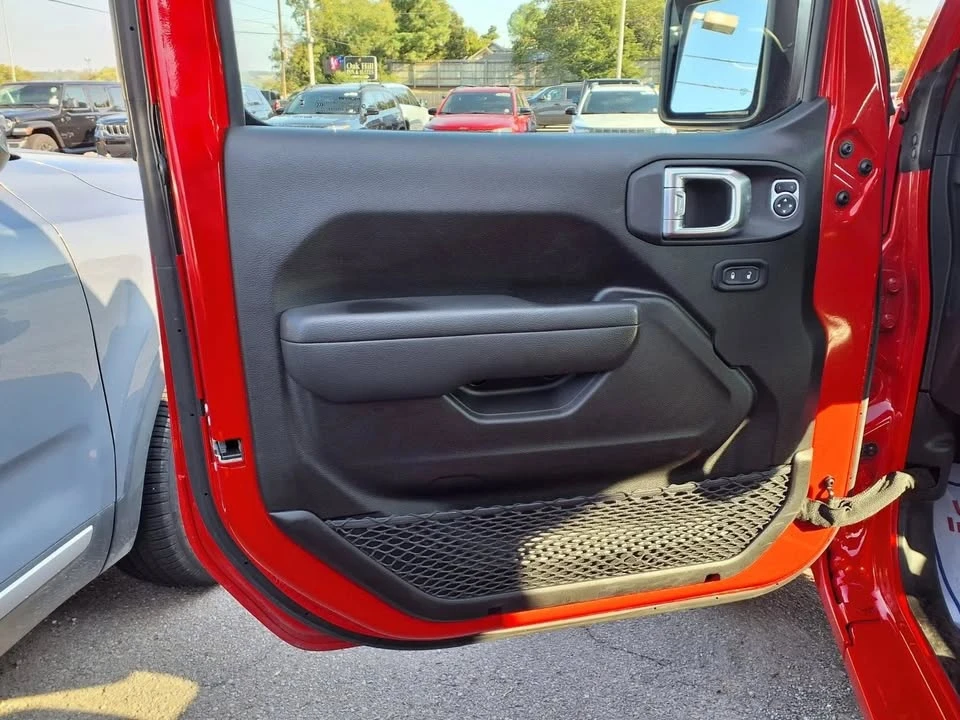 2024 Jeep JL Wrangler - Image 16 of 16