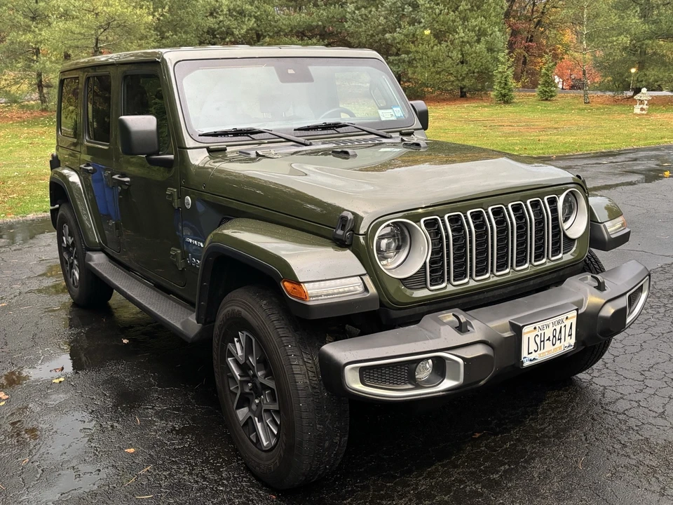 2024 Jeep JL Wrangler - Image 2 of 12