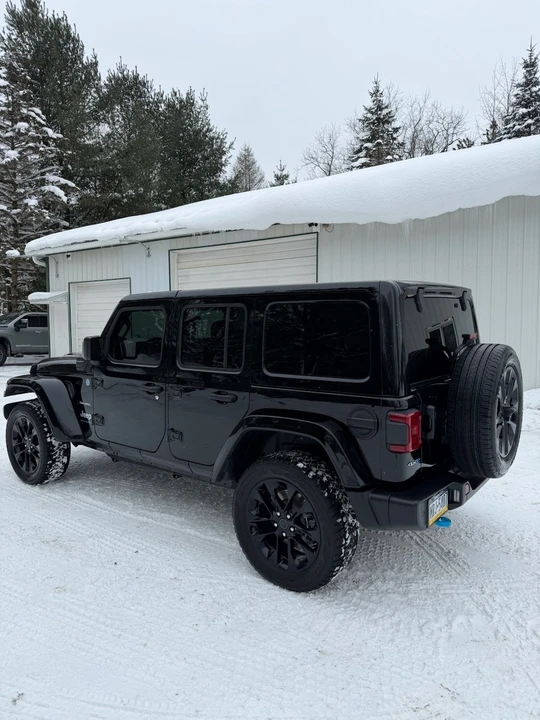 2024 Jeep JL Wrangler - Image 15 of 15
