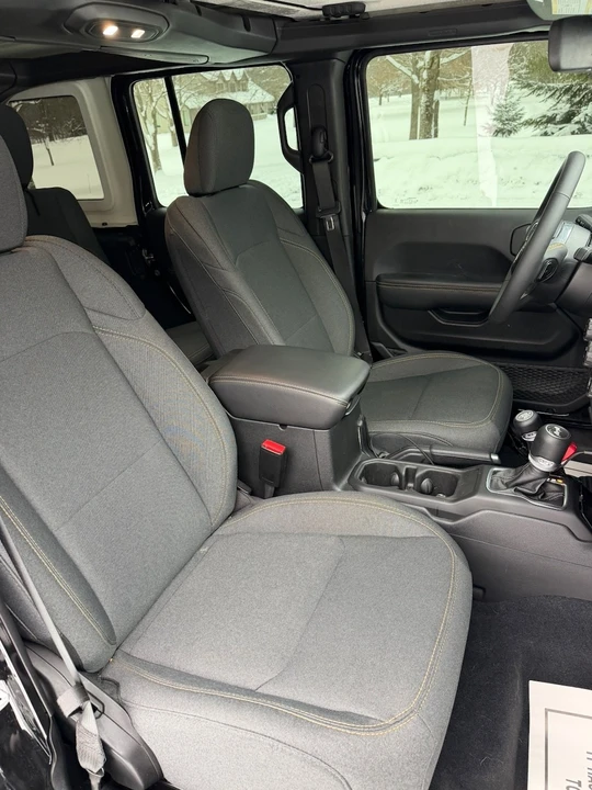 2024 Jeep JL Wrangler - Image 4 of 15