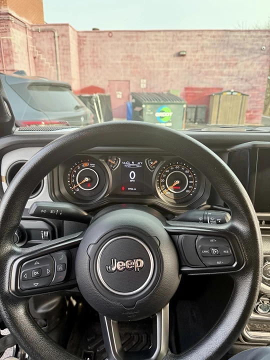 2024 Jeep JL Wrangler - Image 13 of 17