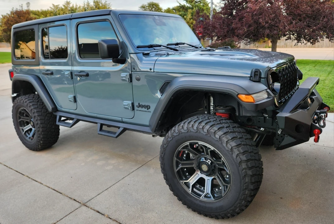 2024 Jeep JL Wrangler - Image 4 of 20