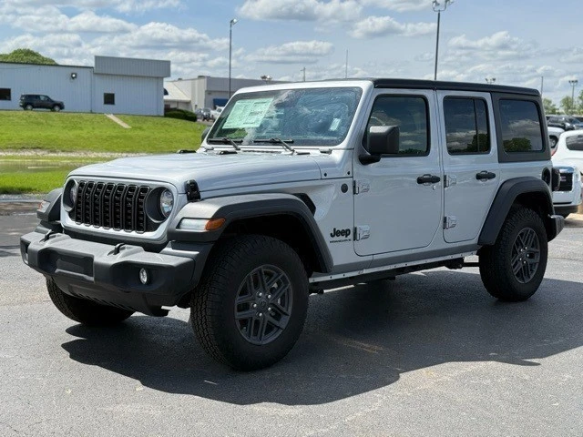 2024 Jeep JL Wrangler - Image 3 of 16