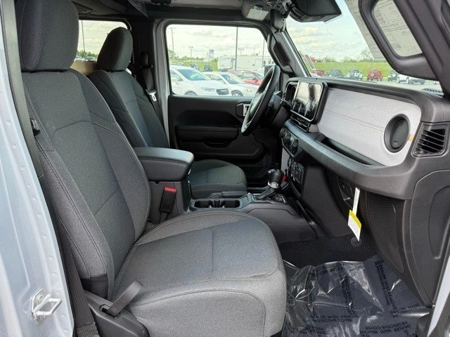 2024 Jeep JL Wrangler - Image 10 of 16