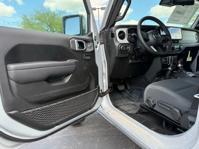 2024 Jeep JL Wrangler - Image 11 of 16