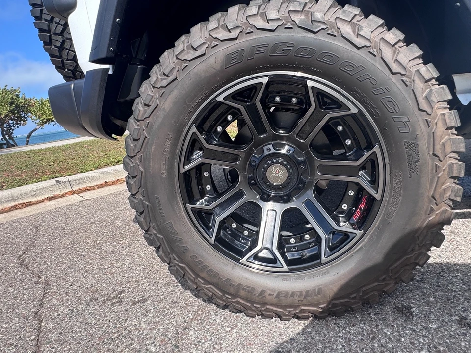 2024 Jeep JL Wrangler - Image 18 of 31