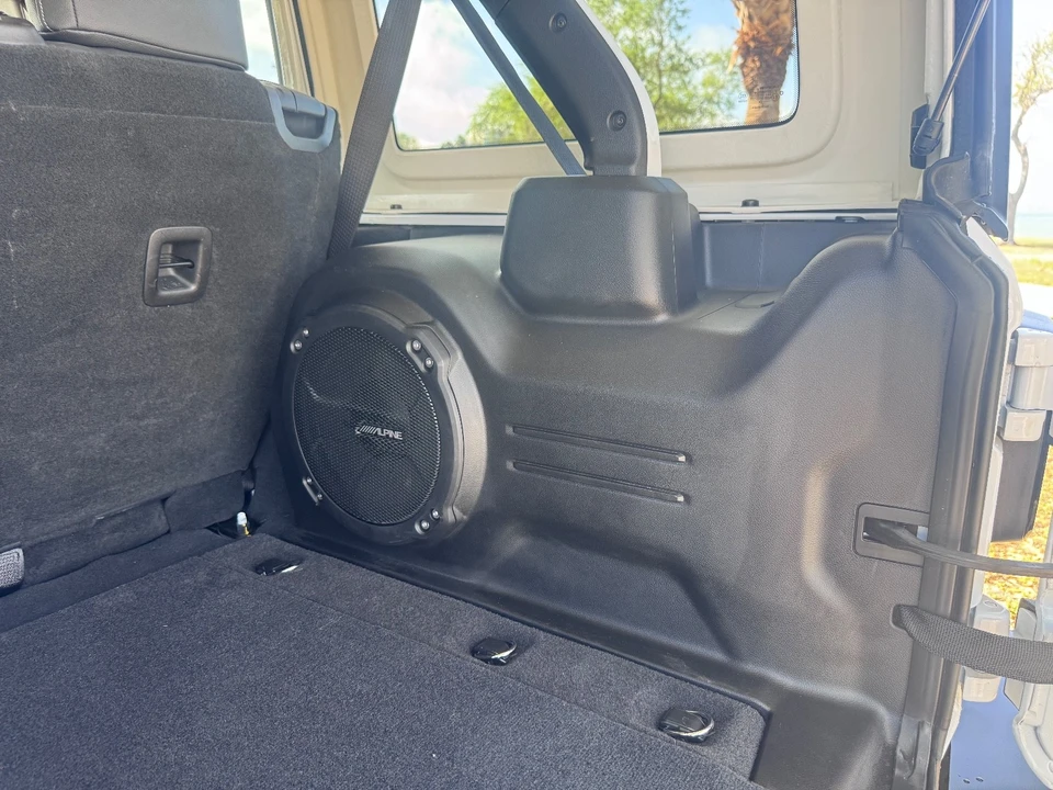 2024 Jeep JL Wrangler - Image 30 of 31