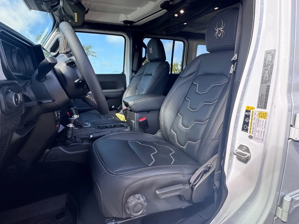 2024 Jeep JL Wrangler - Image 21 of 31
