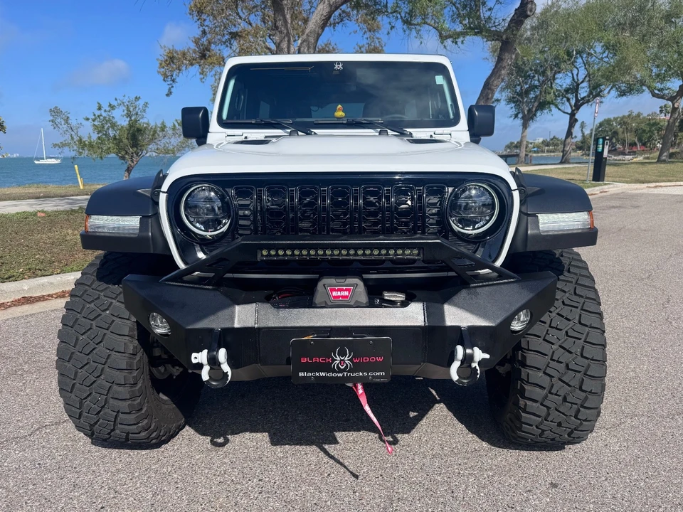 2024 Jeep JL Wrangler - Image 14 of 31
