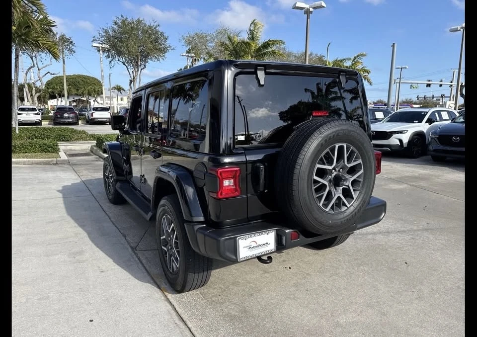 2024 Jeep JL Wrangler - Image 6 of 10