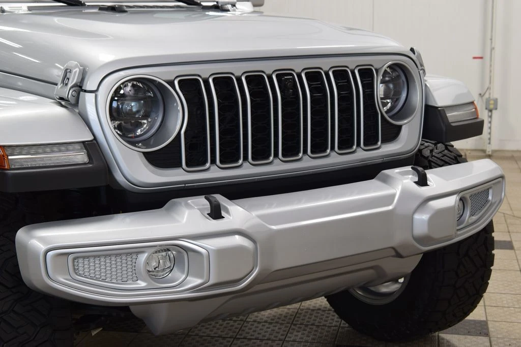 2024 Jeep JL Wrangler - Image 11 of 31