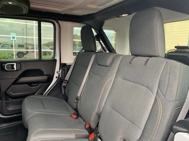 2024 Jeep JL Wrangler - Image 18 of 21