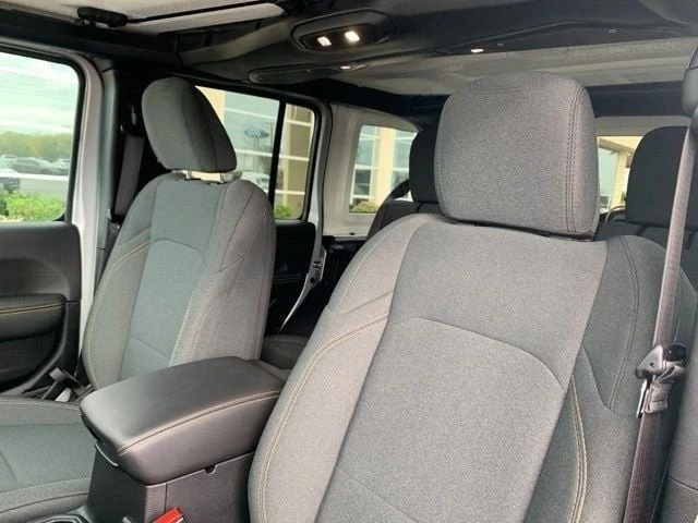 2024 Jeep JL Wrangler - Image 17 of 21