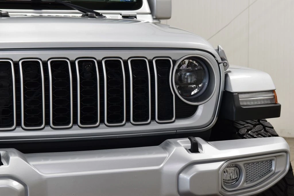 2024 Jeep JL Wrangler - Image 9 of 31