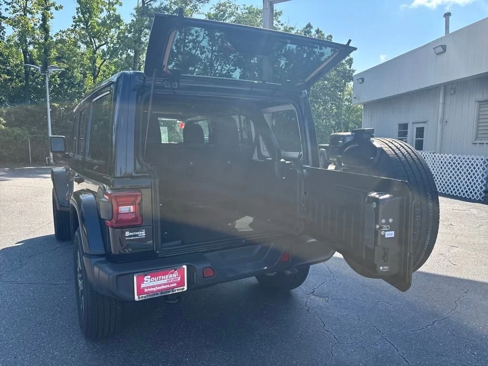 2024 Jeep JL Wrangler - Image 8 of 12