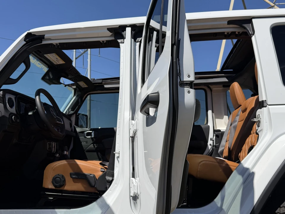 2024 Jeep JL Wrangler - Image 9 of 21