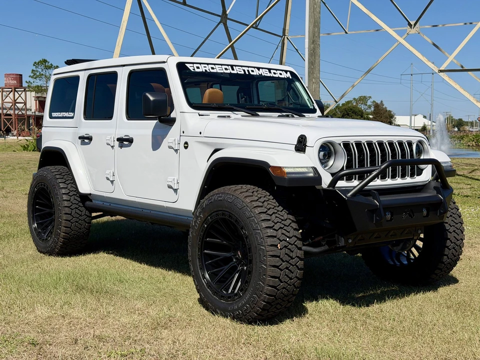 2024 Jeep JL Wrangler - Image 7 of 21