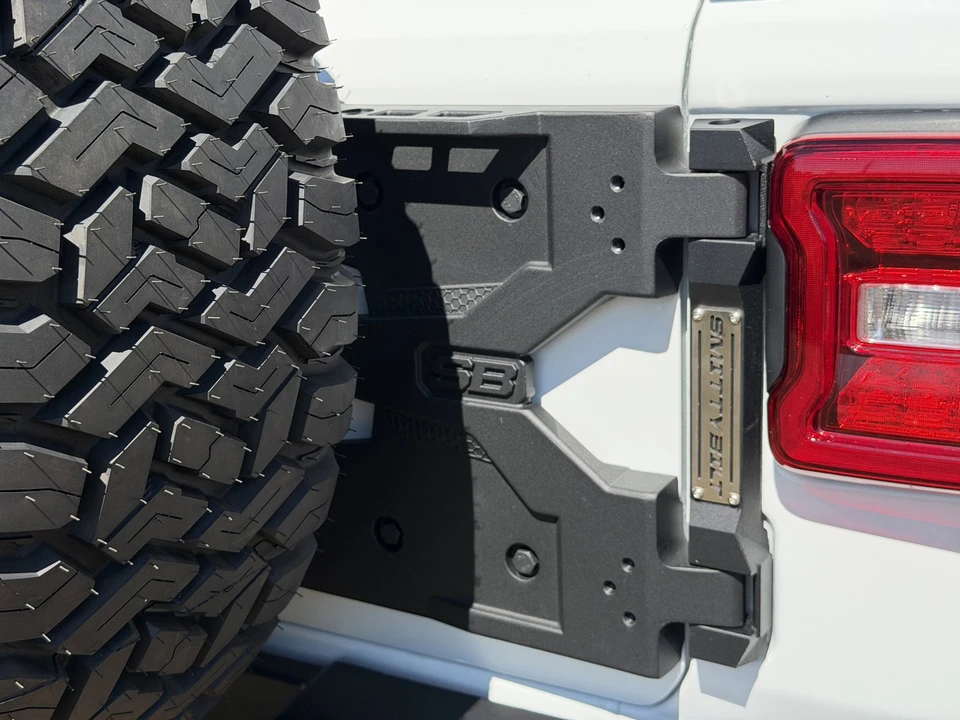 2024 Jeep JL Wrangler - Image 10 of 21