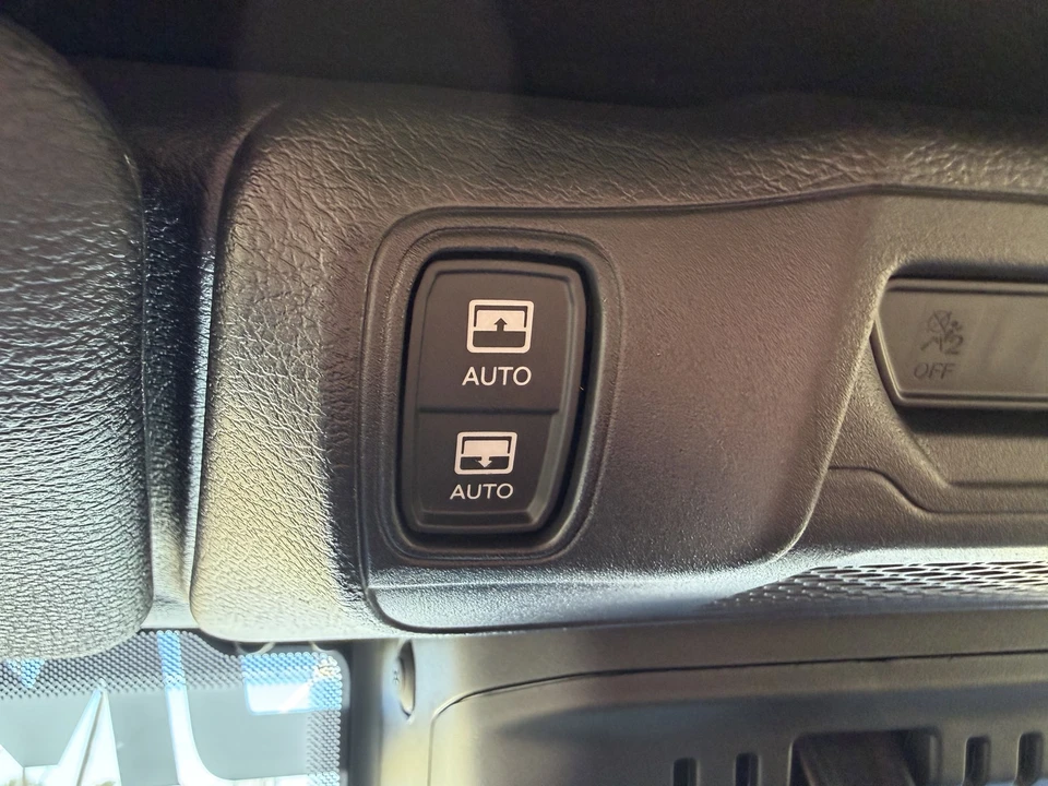2024 Jeep JL Wrangler - Image 20 of 21