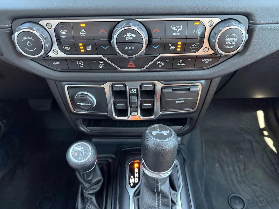 2024 Jeep JL Wrangler - Image 19 of 21
