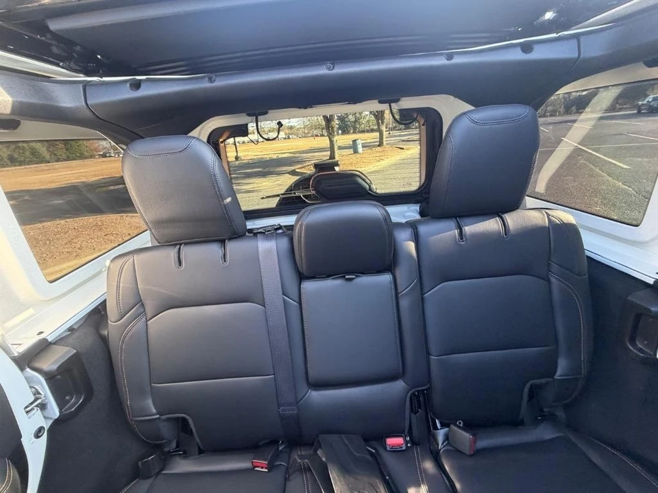 2024 Jeep JL Wrangler - Image 21 of 31