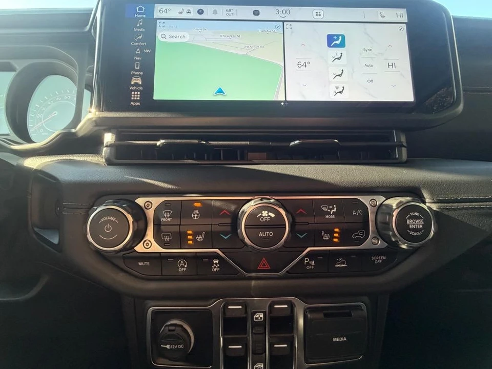 2024 Jeep JL Wrangler - Image 14 of 31