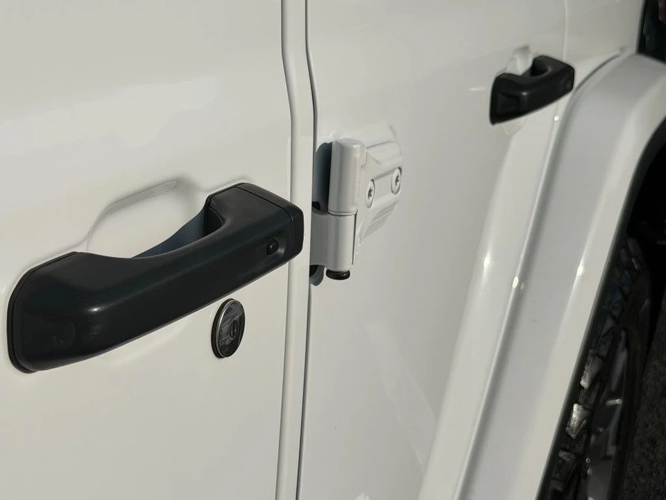 2024 Jeep JL Wrangler - Image 4 of 31