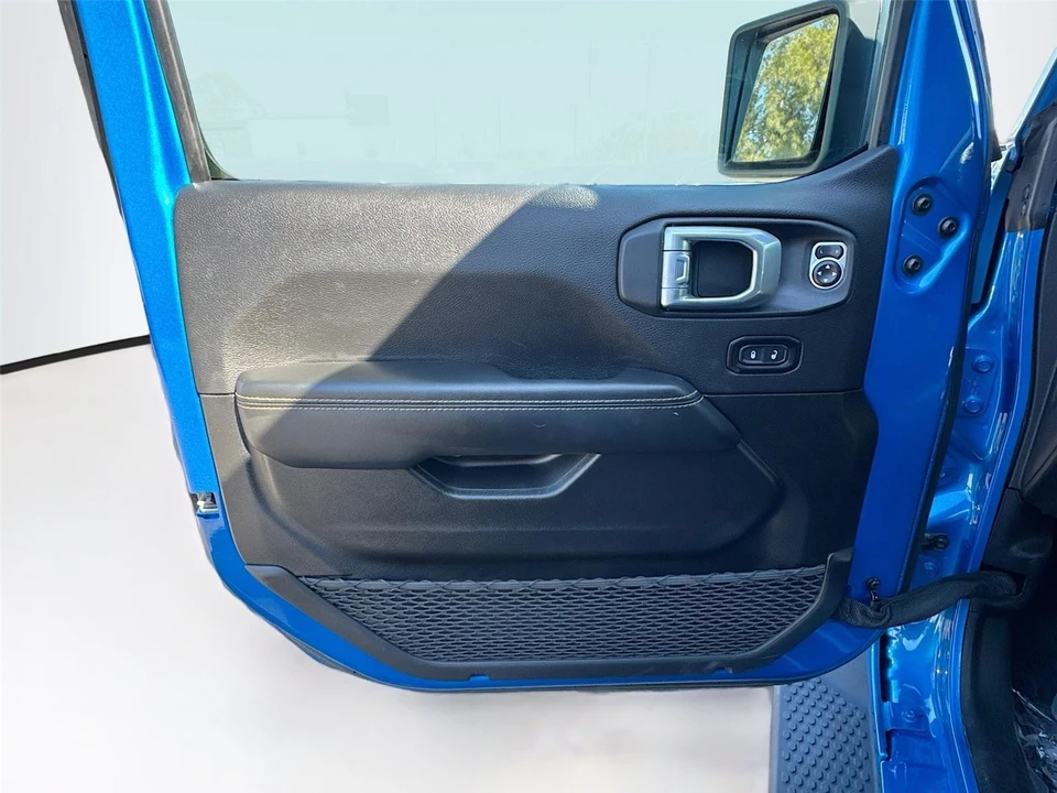 2024 Jeep JL Wrangler - Image 17 of 21