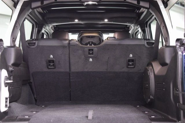 2024 Jeep JL Wrangler - Image 22 of 31