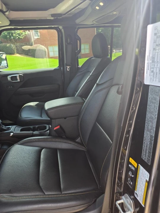 2024 Jeep JL Wrangler - Image 18 of 31