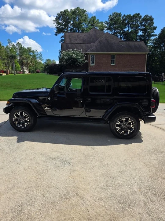 2024 Jeep JL Wrangler - Image 8 of 31