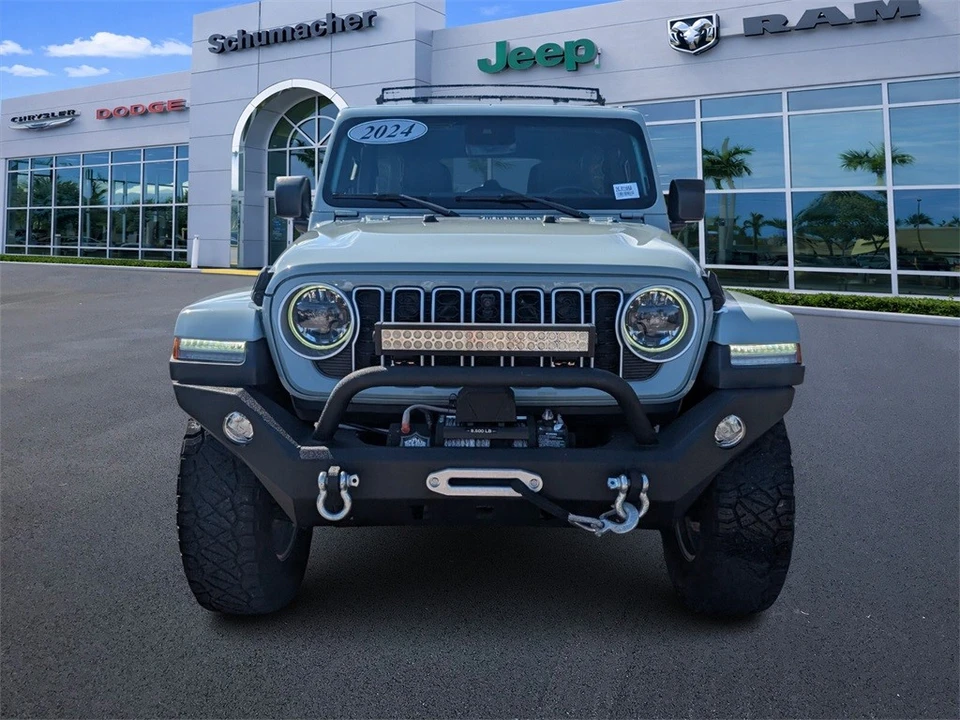 2024 Jeep JL Wrangler - Image 2 of 12