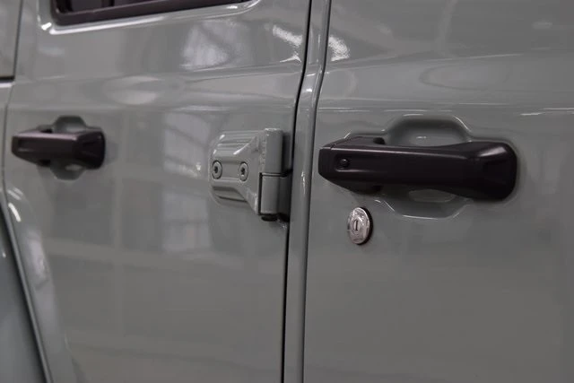 2024 Jeep JL Wrangler - Image 19 of 21