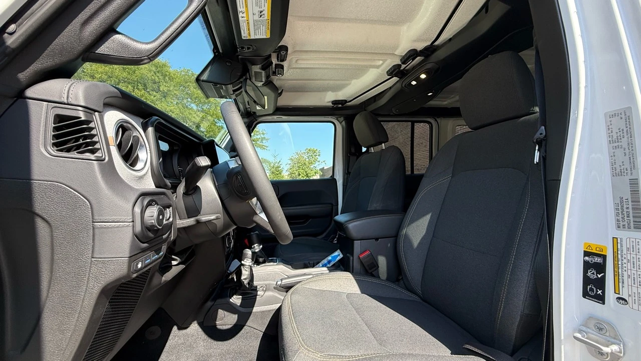 2024 Jeep JL Wrangler - Image 11 of 21
