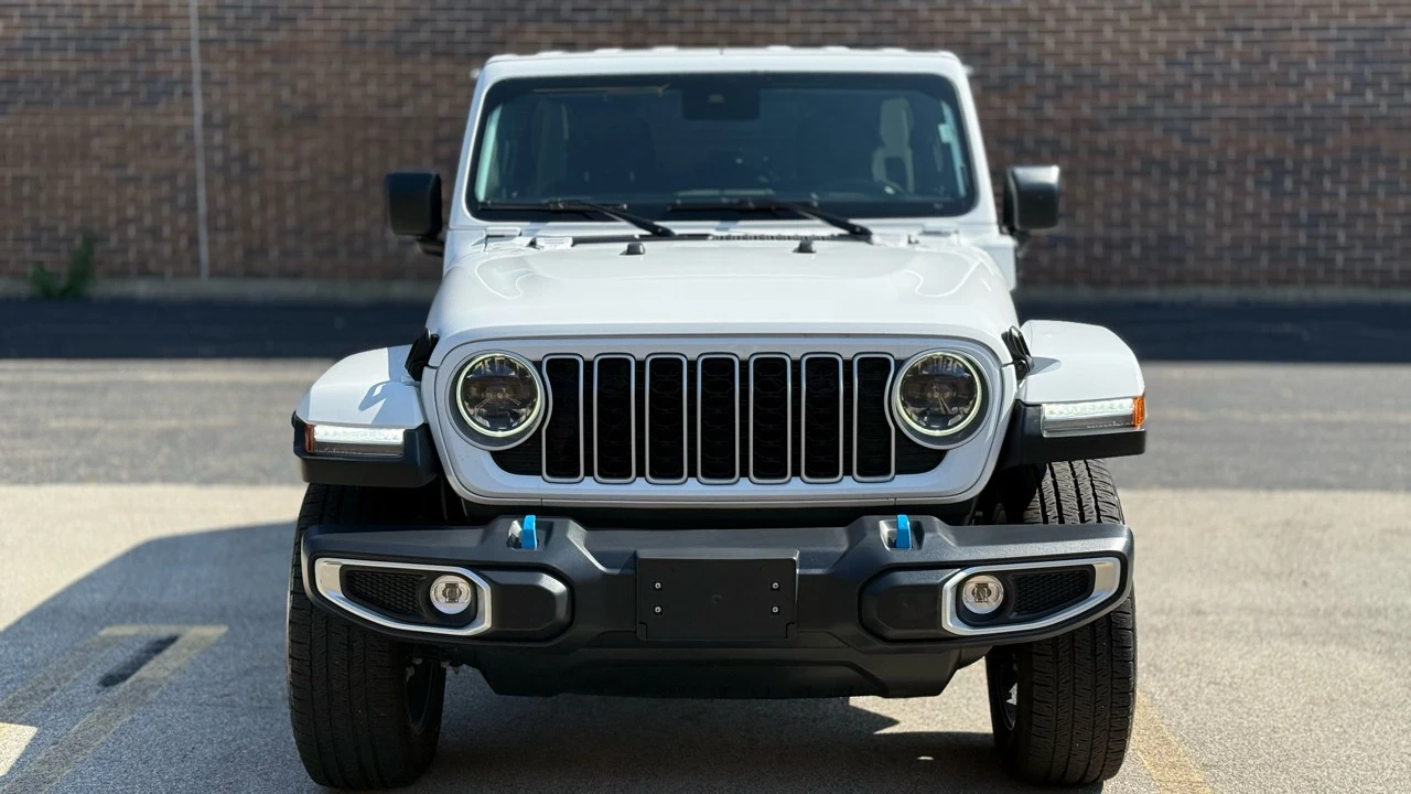 2024 Jeep JL Wrangler - Image 3 of 21