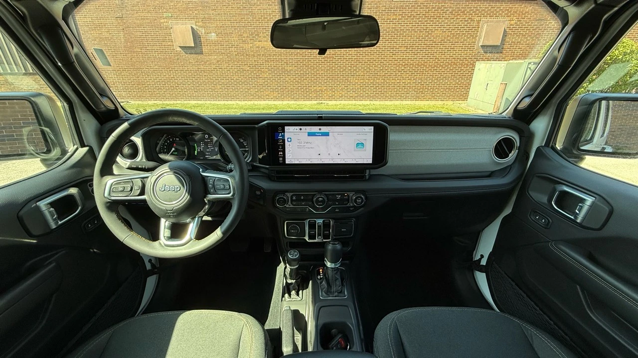 2024 Jeep JL Wrangler - Image 18 of 21