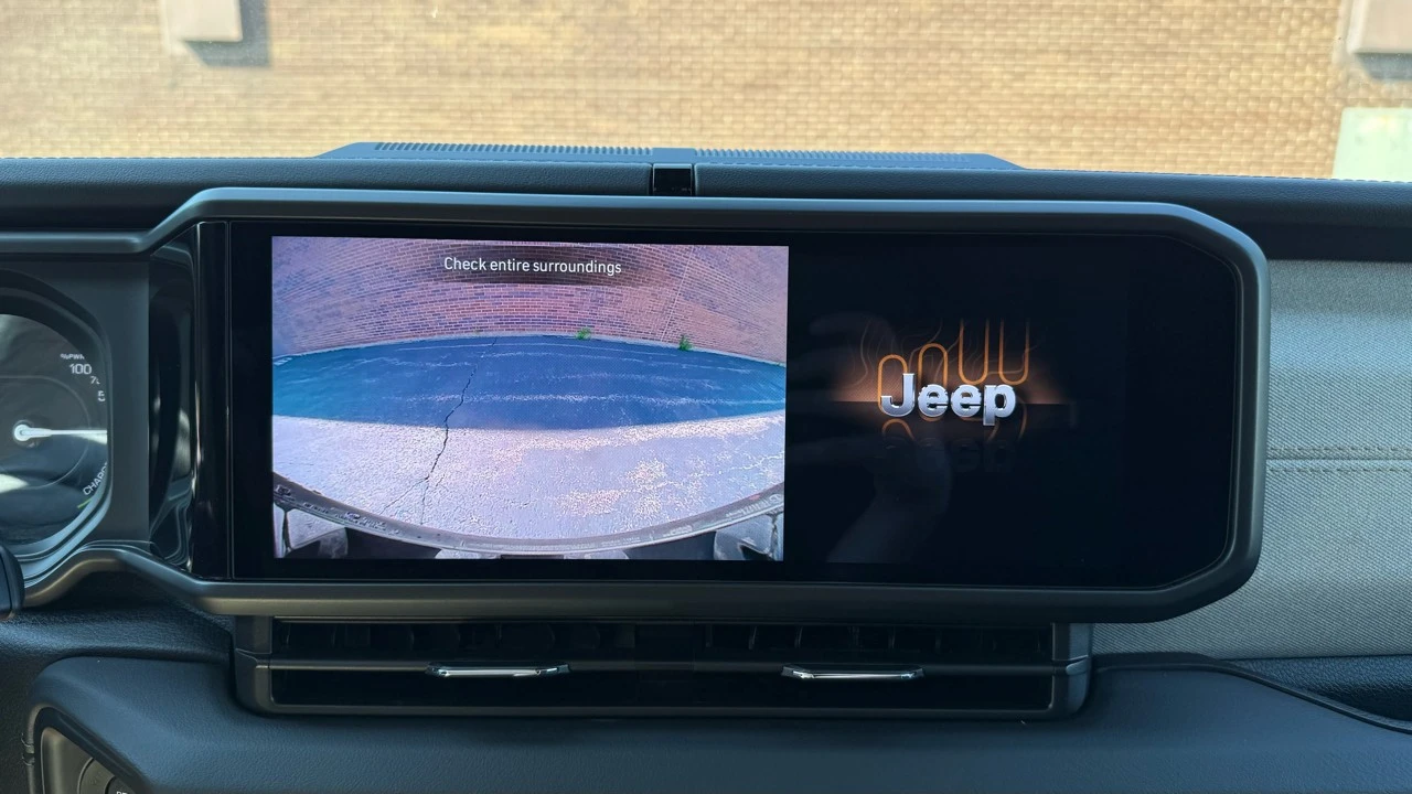 2024 Jeep JL Wrangler - Image 20 of 21