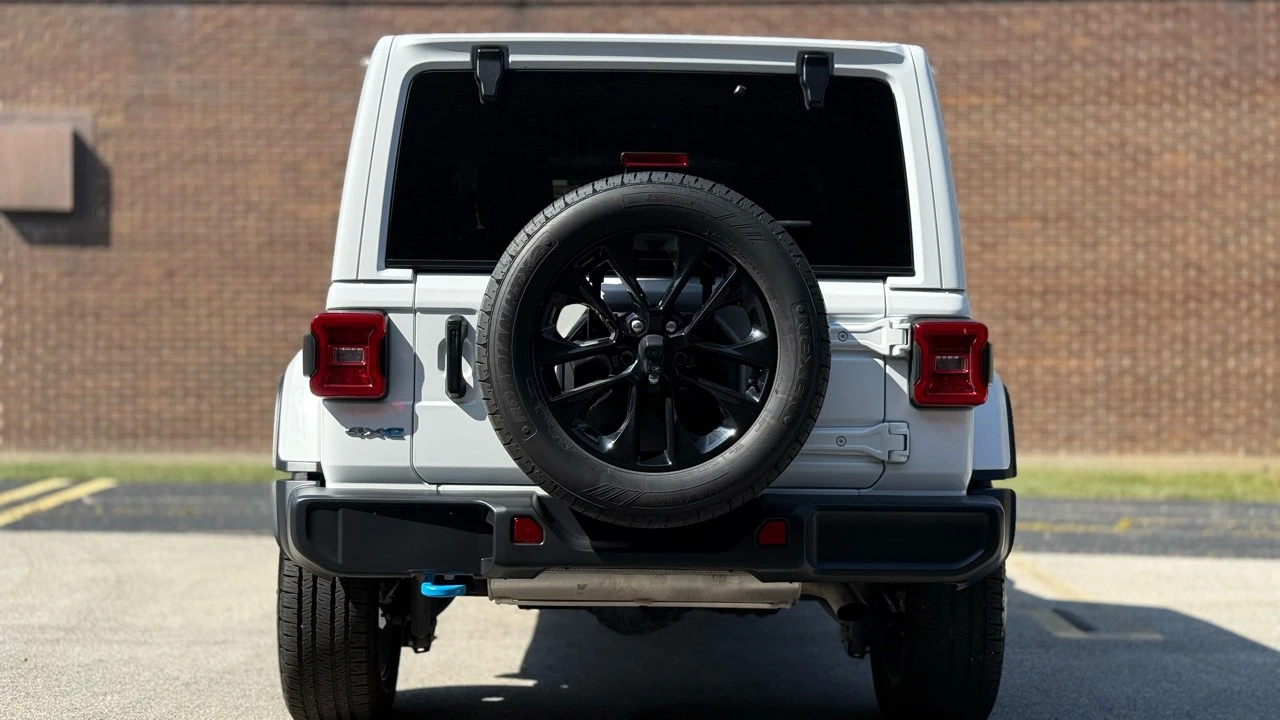 2024 Jeep JL Wrangler - Image 8 of 21