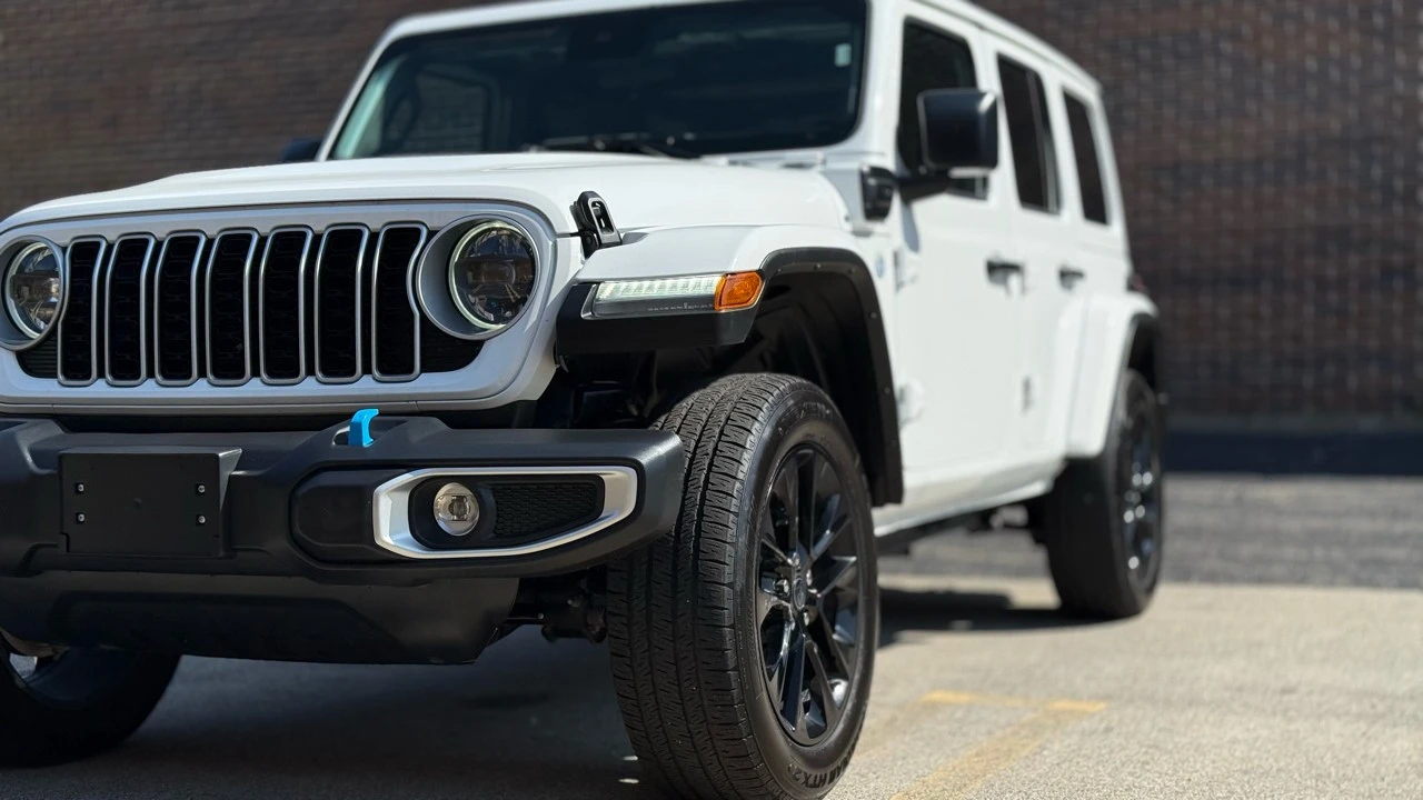 2024 Jeep JL Wrangler - Image 5 of 21