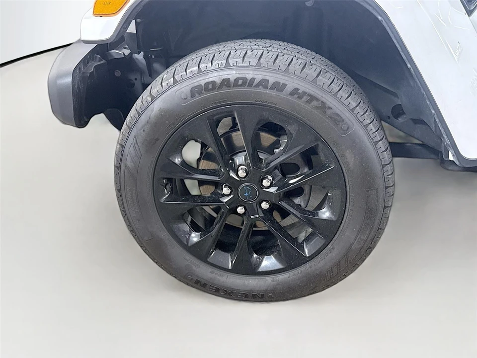 2024 Jeep JL Wrangler - Image 9 of 15