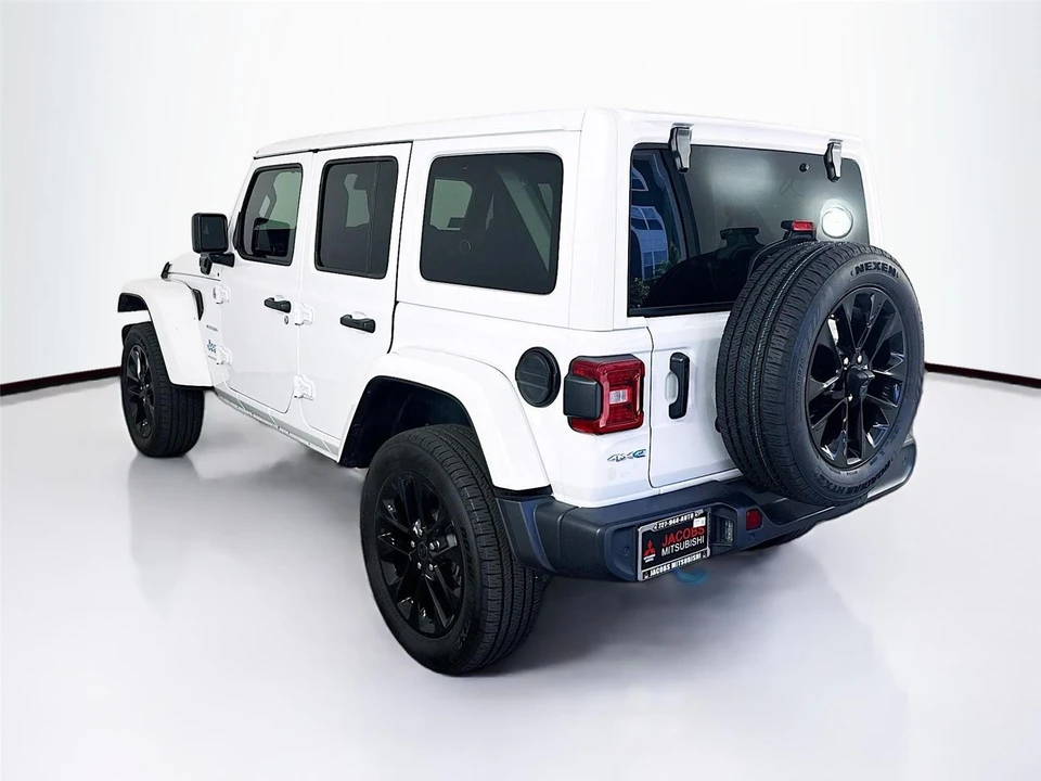 2024 Jeep JL Wrangler - Image 8 of 15