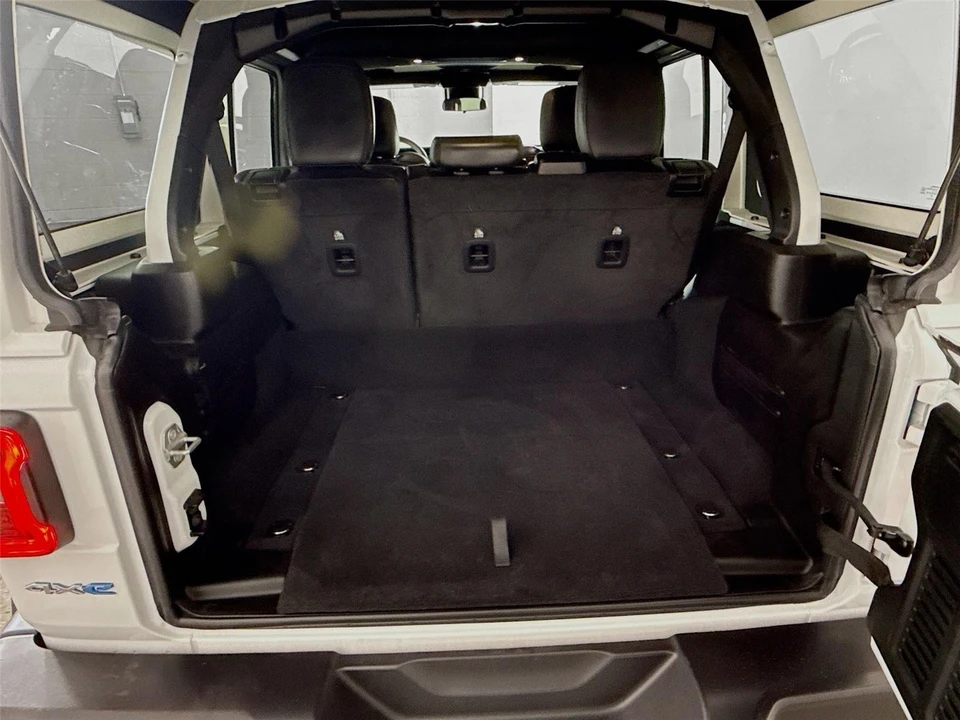 2024 Jeep JL Wrangler - Image 15 of 21