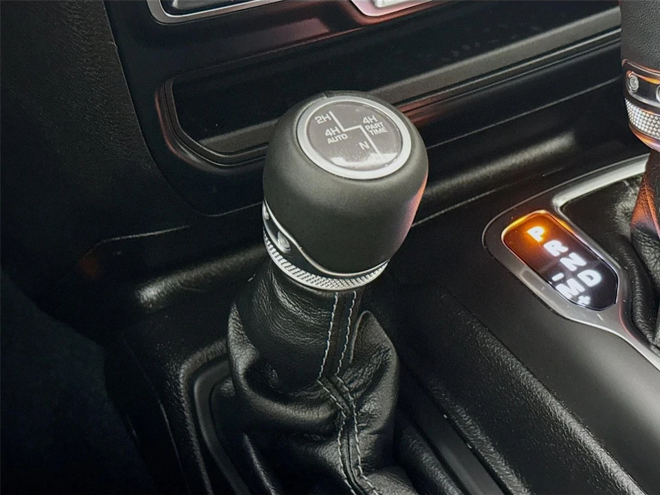 2024 Jeep JL Wrangler - Image 10 of 21
