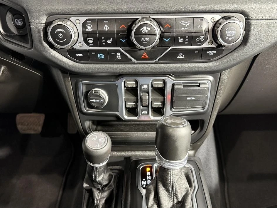 2024 Jeep JL Wrangler - Image 28 of 31